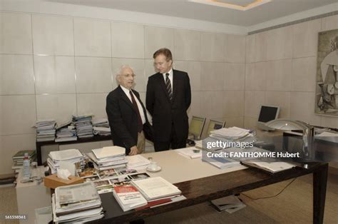 bernard arnault desk.